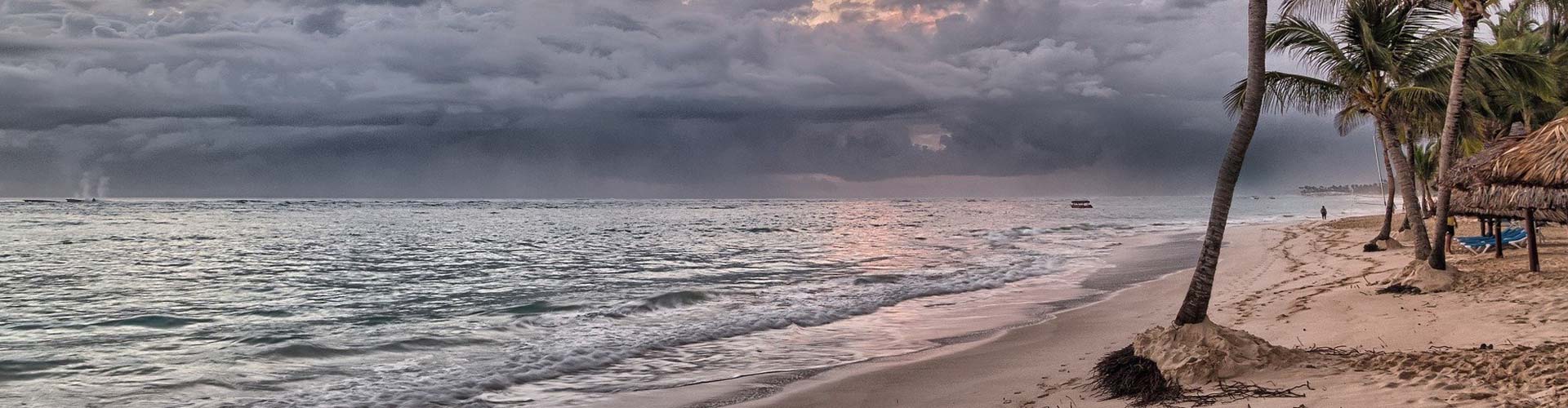 beach-1236581_1920.jpg